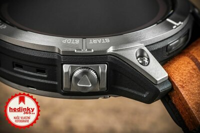 Garmin Fenix 7 PRO Sapphire Solar Silver Titanium / Brown Leather Band (Premium) (+ náhradní řemínek)