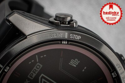 Garmin Fenix 7S Pro Sapphire Solar Gray DLC Titanium / Black Silicone Band