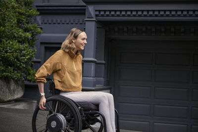 Garmin Venu 3 Silver / Whitestone, Silicone Band