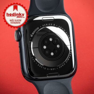 Apple Watch Series 9 GPS 45mm Midnight Aluminium Case / Midnight Sport Band - M/L