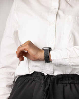 Kožený řemínek Hirsch Bologna M 01802150-2, černý, teletina, délka M, Quick Release