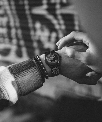 Timex Q x Keith Haring TW2W25600QY