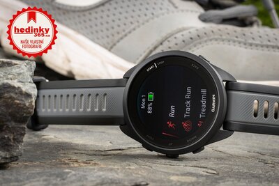 Garmin Forerunner 165, Black/Slate Gray (II. Jakost)