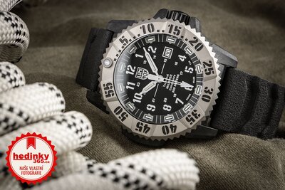 Luminox Mil Spec Inspired XL.3351.1.SET (+ náhradní řemínek)