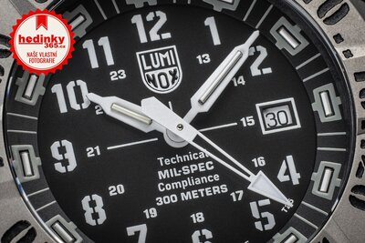 Luminox Mil Spec Inspired XL.3351.1.SET (+ náhradní řemínek)