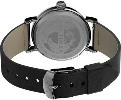 Timex Standard x Peanuts TW2U72200UK