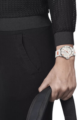 Tissot Seastar 1000 Wilson WNBA Quartz T120.410.17.011.00 (+ náhradní řemínek)