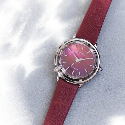 Citizen Elegant Eco-Drive EM1090-78X (+ náhradní řemínek)