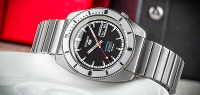 Seiko 5 Sports Automatic SRPL05K1 Heritage Design Re-creation Limited Edition 9999pcs (+ náhradní řemínek)