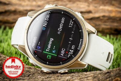 Garmin Fenix 8 AMOLED 43 mm, Sapphire Soft Gold Stainless Steel Fog Gray (rozbalené)