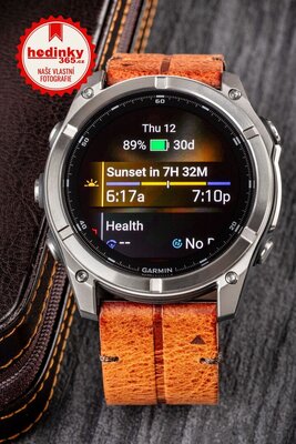 Garmin Fenix 8 AMOLED 51mm, Exclusive Titanium Graphite Brown Leather Band (Premium) (+ náhradní řemínek)
