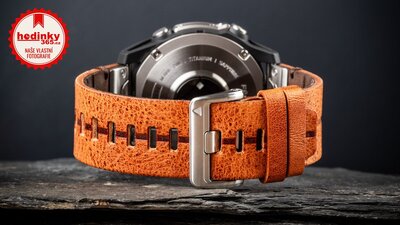 Garmin Fenix 8 AMOLED 51mm, Exclusive Titanium Graphite Brown Leather Band (Premium) (+ náhradní řemínek)