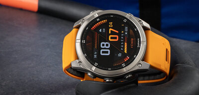Garmin Fenix 8 AMOLED 51mm, Sapphire Titanium Graphite Spark Orange Band