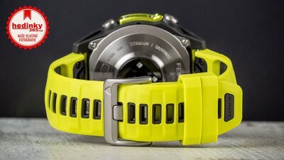 Garmin Fenix 8 SOLAR 47 mm, Sapphire Graphite Titanium Yellow Band