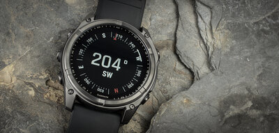 Garmin Fenix 8 SOLAR 51 mm, Sapphire Carbon Gray DLC Titanium Black (II. Jakost)