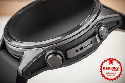 Garmin Fenix 8 AMOLED 43 mm, Sapphire Carbon Gray DLC Titanium Black