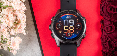 Garmin Fenix 8 AMOLED 43mm, Sapphire Carbon Gray DLC Titanium Black