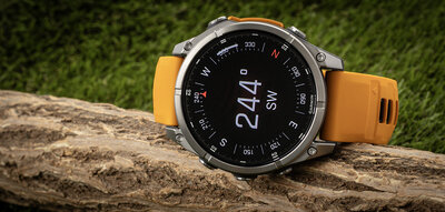 Garmin Fenix 8 AMOLED 47mm, Sapphire Titanium Graphite Spark Orange Band