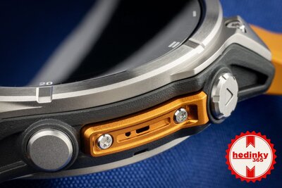 Garmin Fenix 8 AMOLED 47mm, Sapphire Titanium Graphite Spark Orange Band