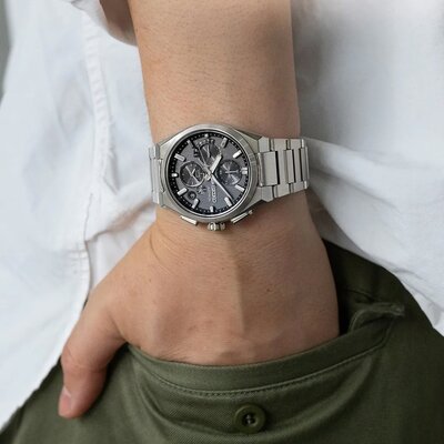 Seiko Astron Solar GPS SSH163J1