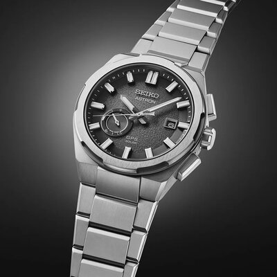 Seiko Astron Solar GPS SSJ025J1 Sun