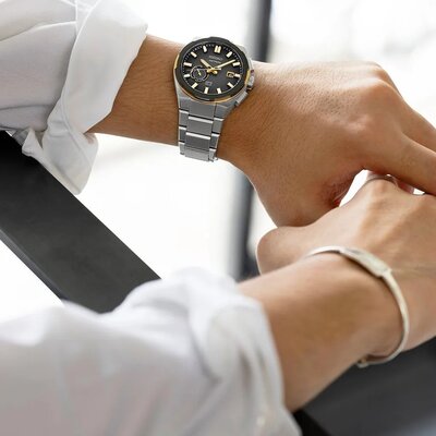 Seiko Astron Solar GPS SSJ026J1 Sun