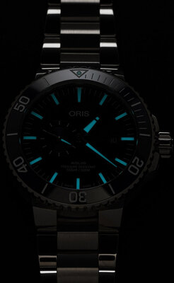 Oris Aquis Small Second Date Automatic 01 743 7733 4155-07 8 24 05PEB