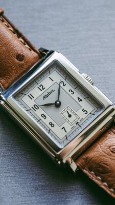 Alpina Alpiner Carée Heritage Mechanical AL-490SA3C10 Limited Edition 14pcs