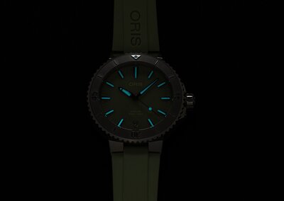 Oris Aquis Date Automatic 01 733 7770 4157-07 4 18 67FC