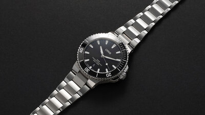 Oris Aquis Date Automatic 01 733 7789 4154-07 8 23 04PEB