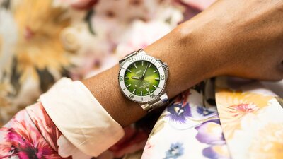 Oris Aquis Date Taste of Summer Automatic 01 733 7787 4137-07 8 22 04PEB