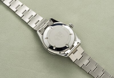 Oris Divers Sixty-Five Date Automatic 01 733 7707 4057-07 8 20 18