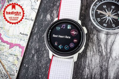 Coros Pace 3 Chalk / Nylon Band