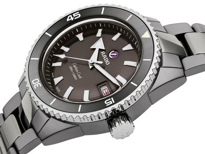 Rado Captain Cook High-Tech Ceramic Diver Automatic R32144102