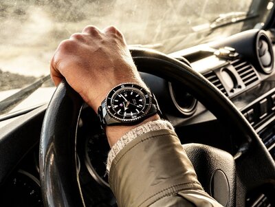 Rado Captain Cook High-Tech Ceramic Diver Automatic R32129152