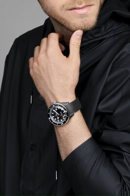 Rado Captain Cook High-Tech Ceramic Diver Automatic R32129158