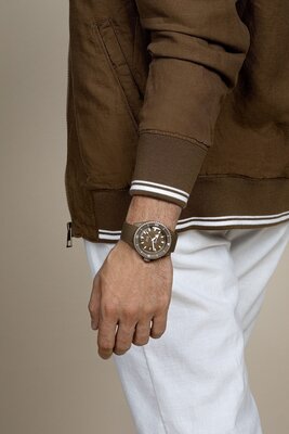 Rado Captain Cook High-Tech Ceramic Diver Automatic R32130318