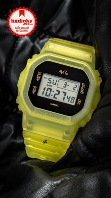 Casio G-Shock Original DWE-5600JB-1A9ER J. Balvin Collaboration (+náhradní řemínek a luneta)