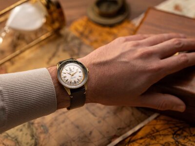 Rado Captain Cook Over-Pole R32193018 Limited Edition 1962 pcs (+ náhradní řemínek a cestovní pouzdro)