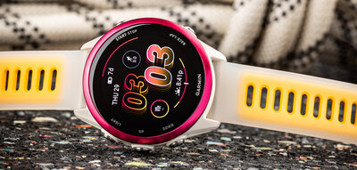 Garmin Forerunner 570 42mm, Raspberry, Bone/Mango