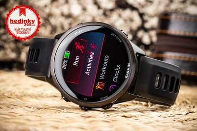 Garmin Forerunner 570 (47mm), Slate Gray, Translucent Black