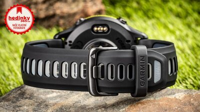 Garmin Forerunner 970 Carbon Grey DLC, Black