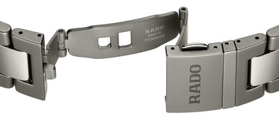 Rado Captain Cook High-Tech Ceramic Automatic R32189313