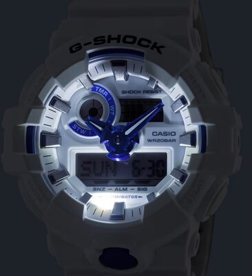 Casio G-Shock Original GA-700HDS-7AER Hidden Glow Series