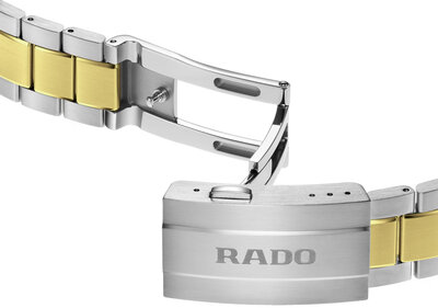 Rado HyperChrome Quartz R32280153