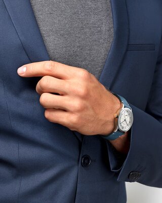 Longines Heritage Classic Automatic L2.828.4.73.2 Sector Dial (+ náhradní řemínek)