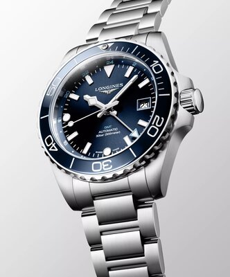 Longines Conquest HydroConquest Automatic GMT L3.790.4.96.6