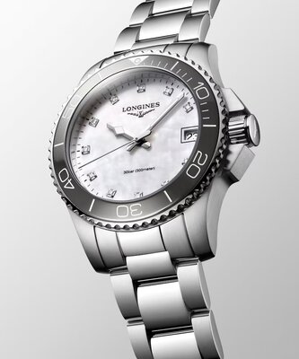 Longines Conquest HydroConquest Quartz L3.370.4.87.6