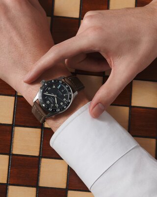 Longines Spirit Zulu Time Automatic GMT Chronometr L3.802.4.53.2