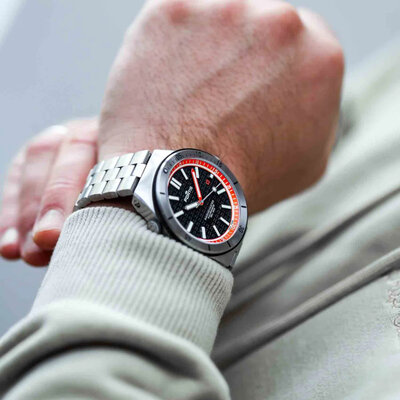 Fortis Marinemaster M-44 Automatic COSC Chronometer F8120014